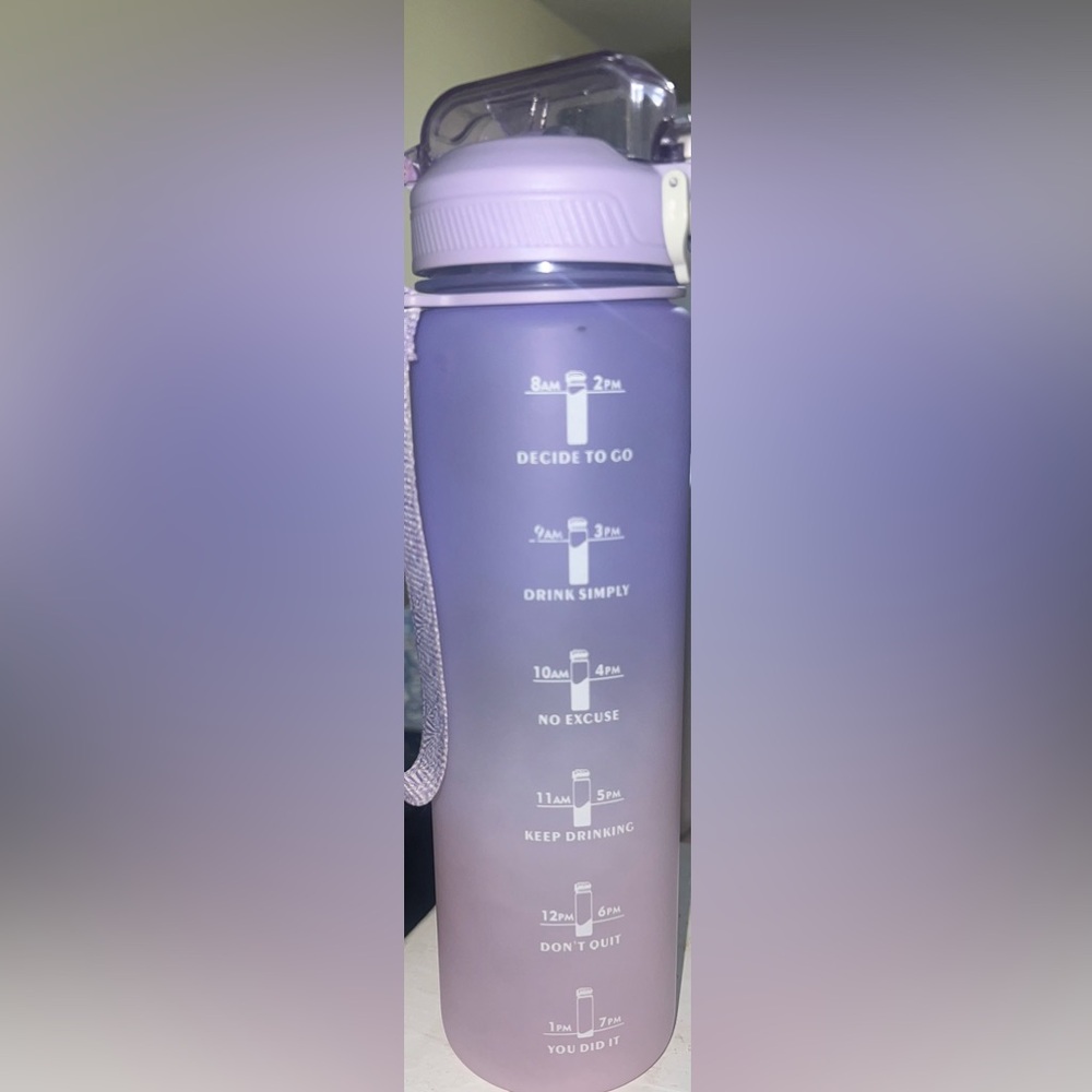 Water bottle - Picture 2 of 2
